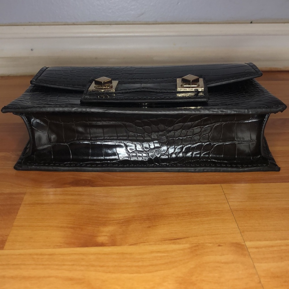 NWOT ZARA | Croc Embossed Synthetic Leather Purse - Picture 3 of 9